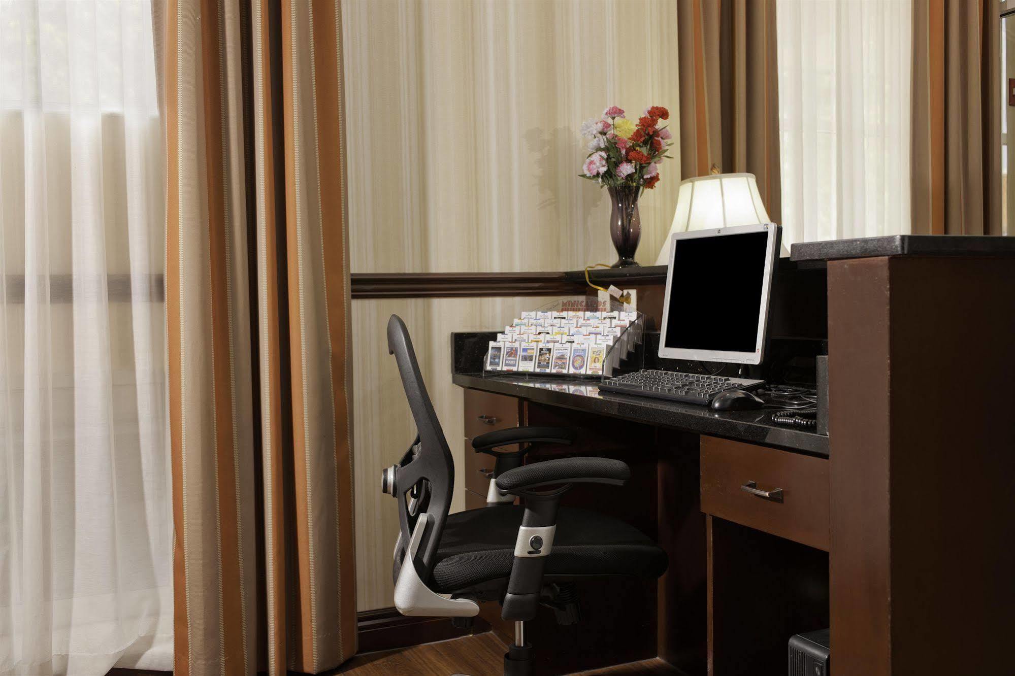 Hotel Queens County And Nova York